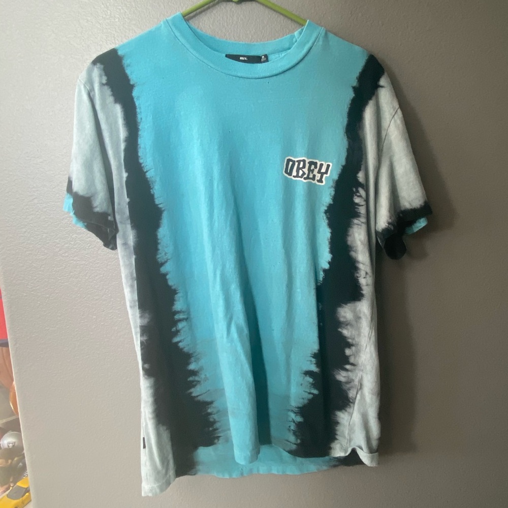 Obey tie dye tee (SIZE M)